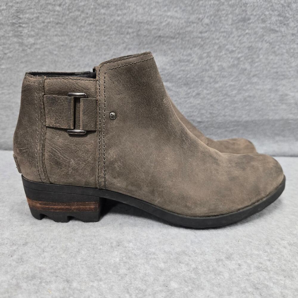 Sorel Lolla Side Zip Ankle Boots Size 8